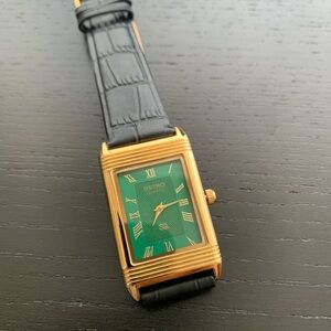 Vintage Seiko Tank watch Green dial Gold bezel